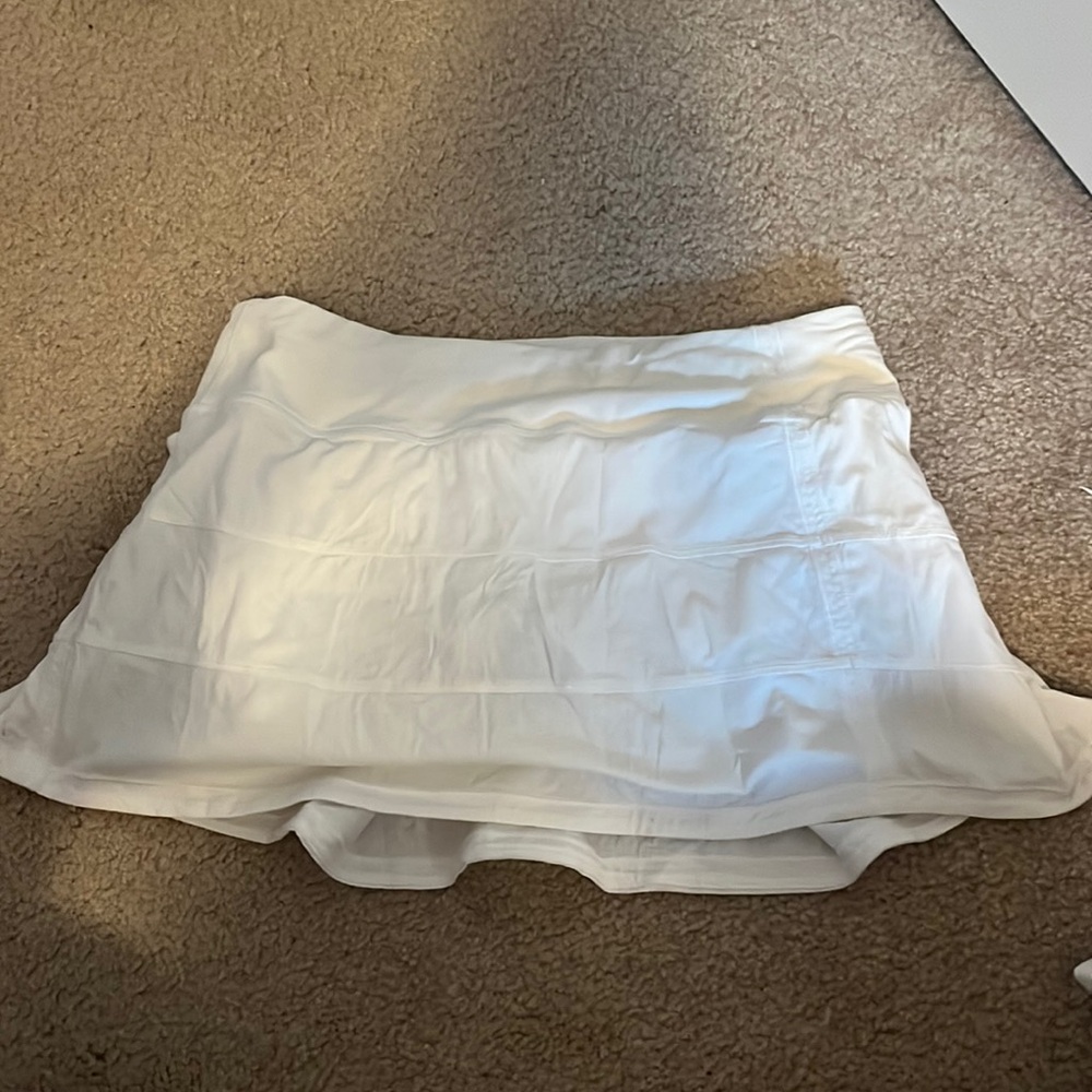 Lululemon Pace Rival mid-rise tennis skirt white size 4
